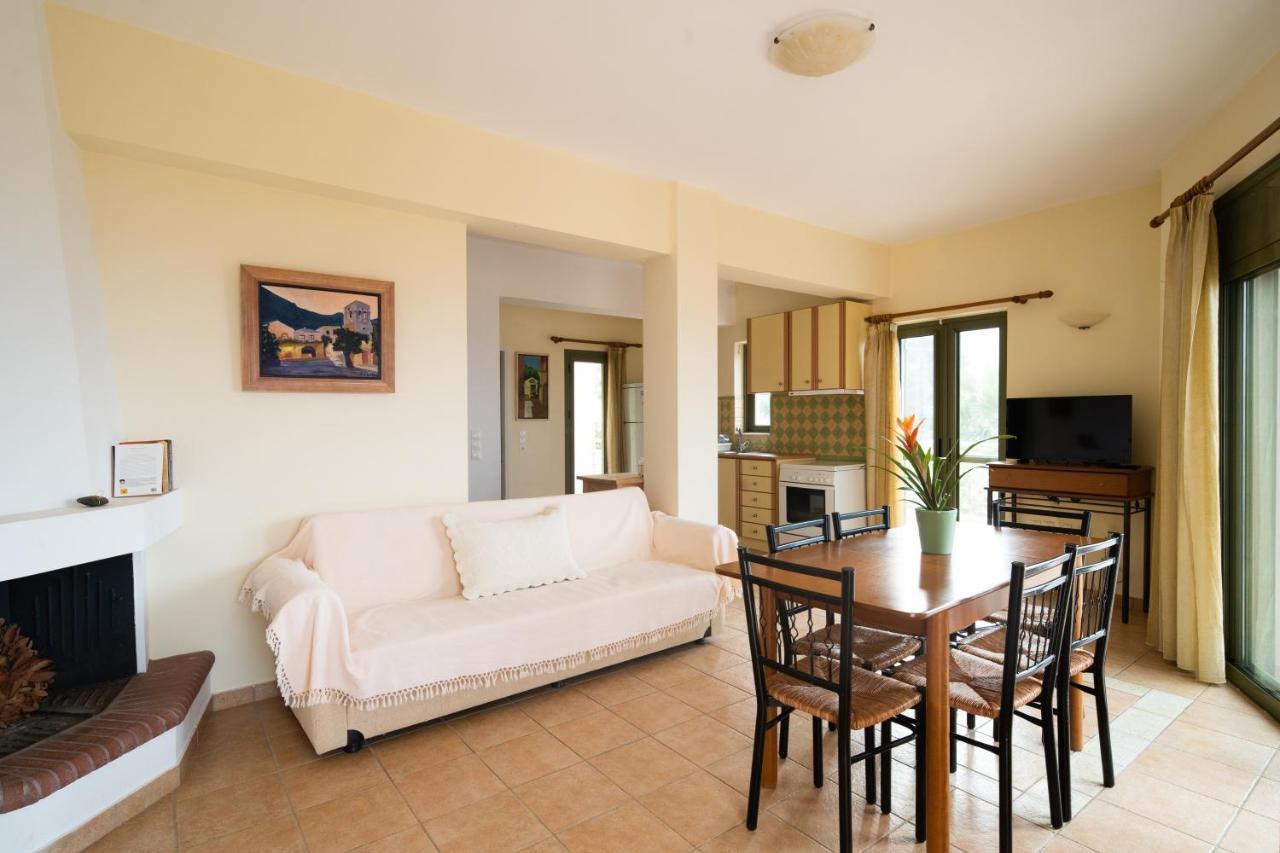 Villa Luisa Exclusive Residences Monemvasia Exterior photo
