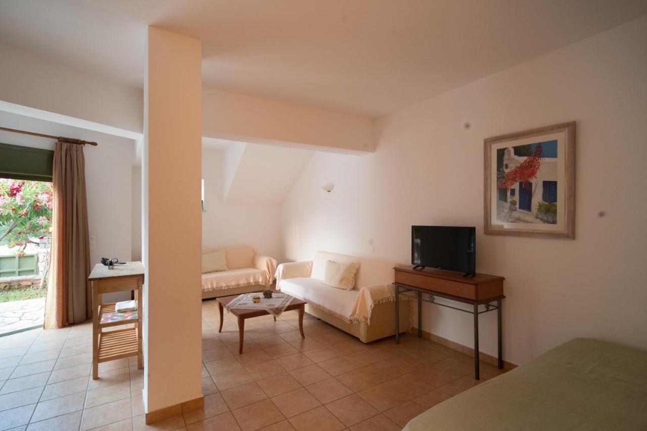 Villa Luisa Exclusive Residences Monemvasia Exterior photo